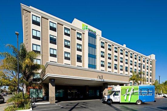 Holiday Inn Express Los Angeles - LAX Airport by IHG
