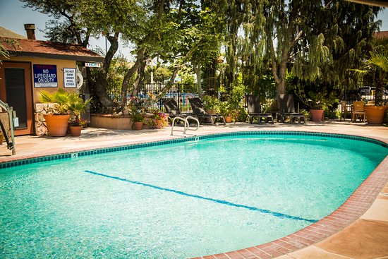 Adelaide Inn