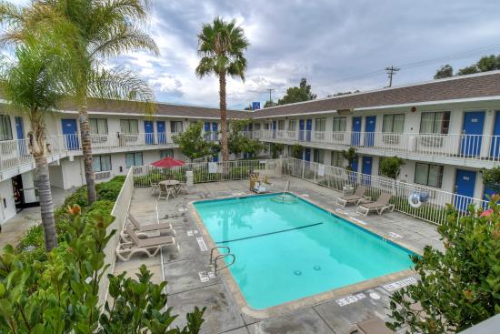 Motel 6 Temecula - Historic Old Town