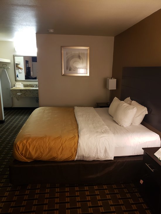 River Valley Inn And Suites By Belvilla