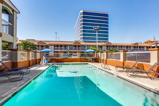 Quality Inn & Suites Dallas-Cityplace