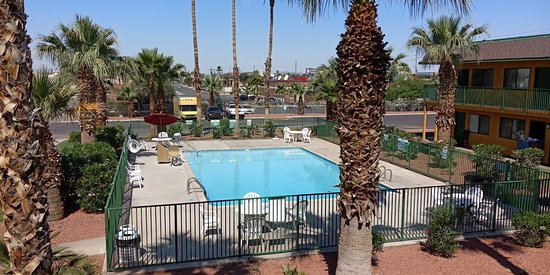 Budgetel Inn & Suites