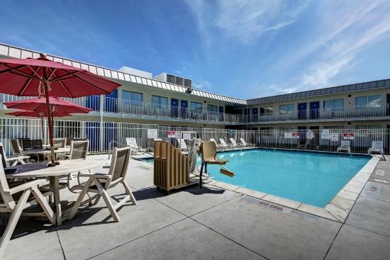 Econo Lodge Midvale