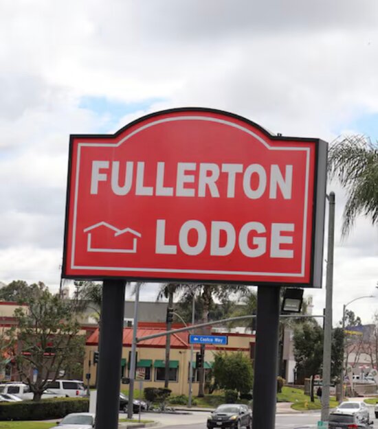 Fullerton Motor Lodge