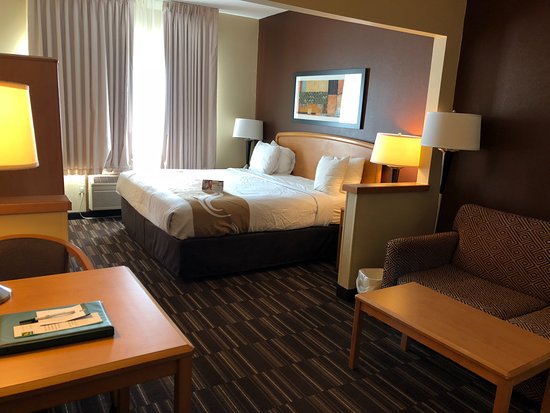 Quality Suites Near West Acres