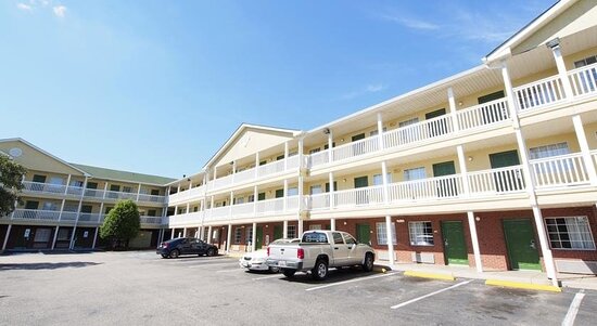 Chesapeake I-64 Extended Stay Hotel