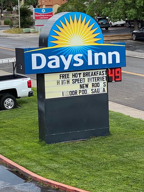 Days Inn by Wyndham East Albuquerque