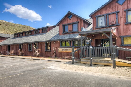 The Ridgeline Hotel At Yellowstone