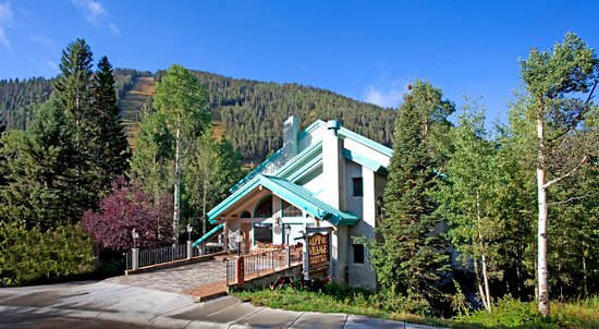 Alpine Village Suites