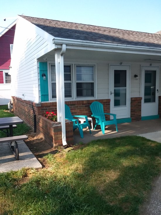 Riviera Motel