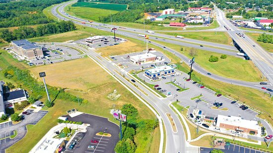 Holiday Inn Express & Suites Elizabethtown North by IHG