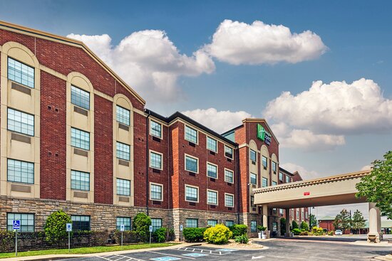 Holiday Inn Express & Suites Tulsa S Broken Arrow Hwy 51 By IHG