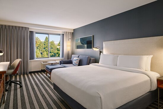 Courtyard By Marriott Culver City Los Angeles