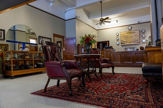 Gardner Hotel
