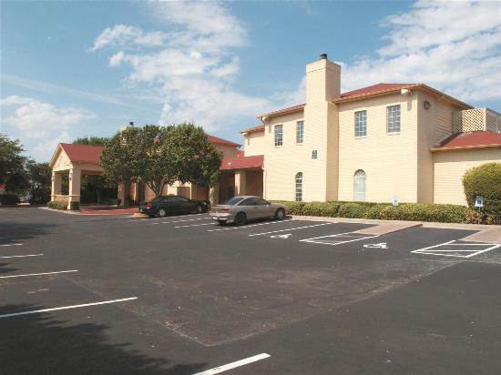 Days Inn by Wyndham Georgetown