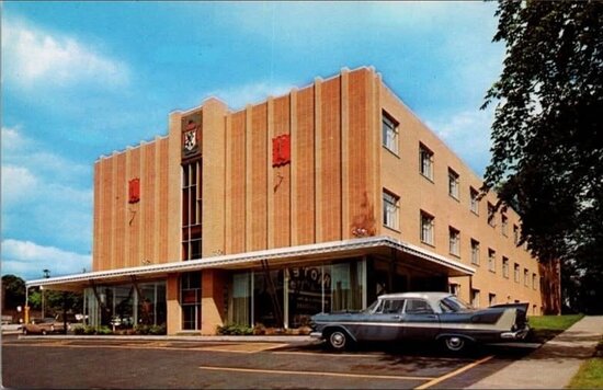 Mccall's Motor Inn