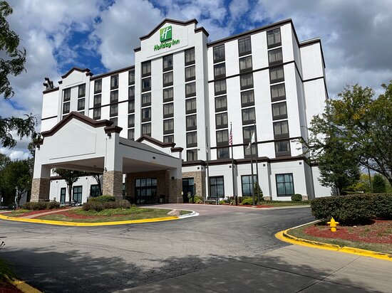 Holiday Inn & Suites Chicago Northwest - Elgin By IHG
