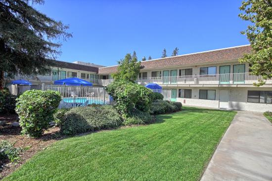 Motel 6 Porterville