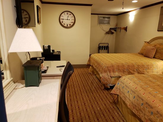Atrium Inn