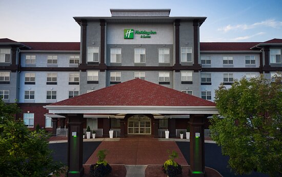 Holiday Inn & Suites Madison West - Middleton By IHG