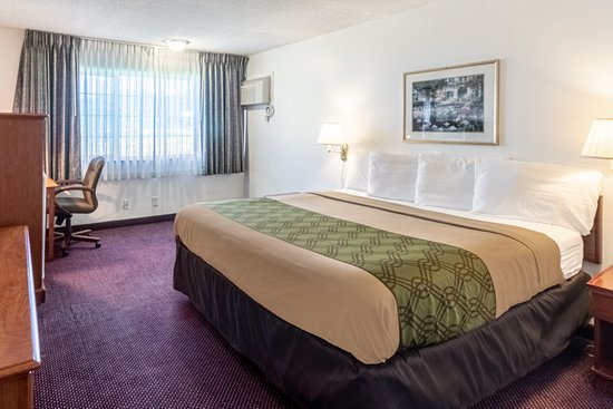 Rodeway Inn & Suites Hwy 217 & 26 W