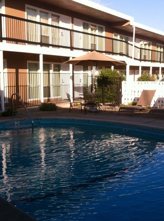 Coronet Motel