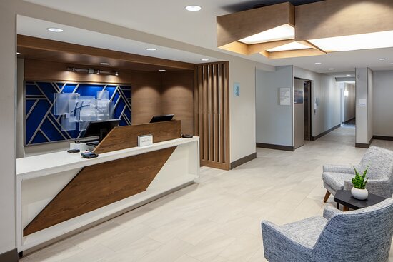 Holiday Inn Express & Suites Turlock-Hwy 99 by IHG