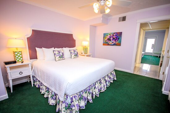 Lilac Tree Suites