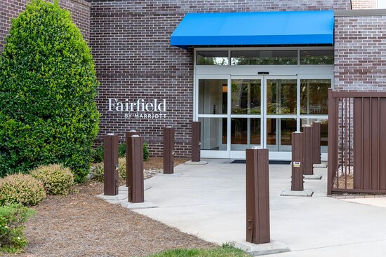 Fairfield by Marriott Inn & Suites Charlotte Airport