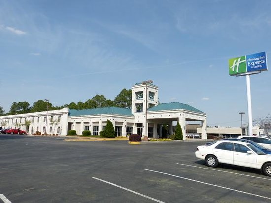 Holiday Inn Express Hotel & Suites Huntsville-University Drive
