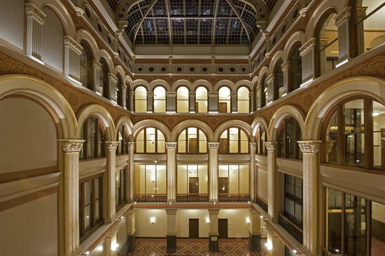 Hilton Garden Inn Milwaukee Downtown