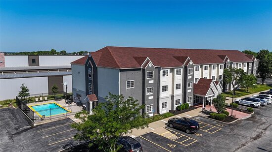 Sonesta Essential Hotel & Suites Kansas City/Blue Springs