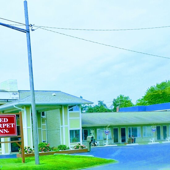 Lake Erie Lodge