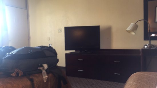 Diamond Inn & Suites