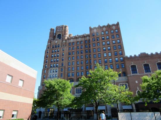 The Tudor Arms Hotel Cleveland - A Doubletree By Hilton