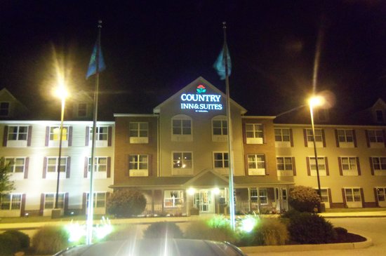 Country Inn & Suites by Radisson, York, PA